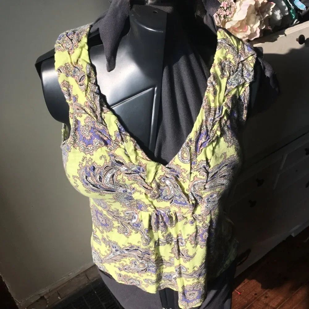 Akemi + kin sleeveless yellow ruffle boho floral cottagecore top - Picture 2 of 4